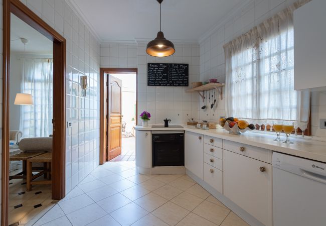 Villa in Gáldar - The Yellow House - Solarium - Climatized Pool Villa in Gáldar - The Yellow House - Solarium - Climatized Pool