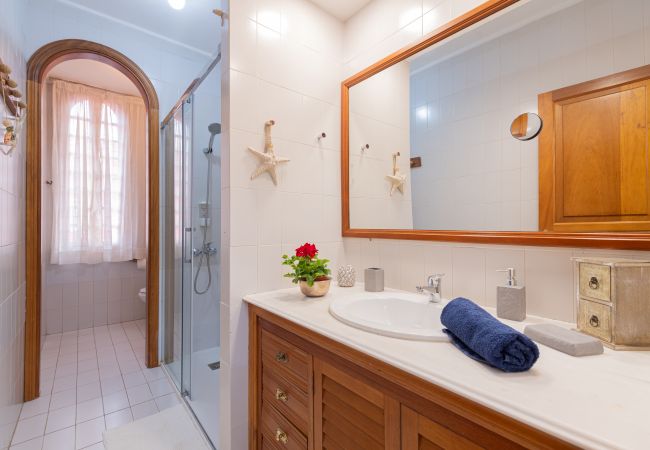 Villa in Gáldar - The Yellow House - Solarium - Climatized Pool Villa in Gáldar - The Yellow House - Solarium - Climatized Pool