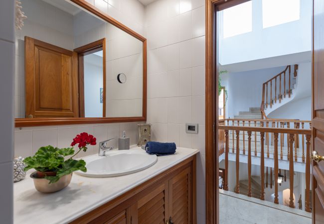 Villa in Gáldar - The Yellow House - Solarium - Climatized Pool Villa in Gáldar - The Yellow House - Solarium - Climatized Pool