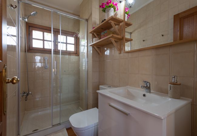 Villa in Gáldar - The Yellow House - Solarium - Climatized Pool Villa in Gáldar - The Yellow House - Solarium - Climatized Pool