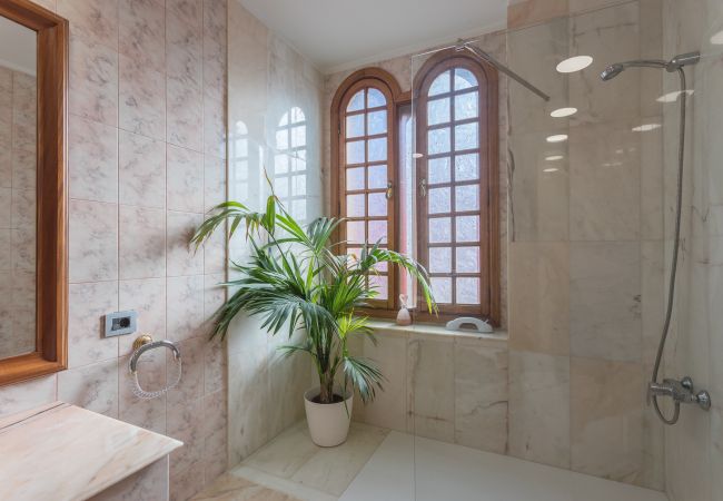 Villa in Gáldar - The Yellow House - Solarium - Climatized Pool Villa in Gáldar - The Yellow House - Solarium - Climatized Pool