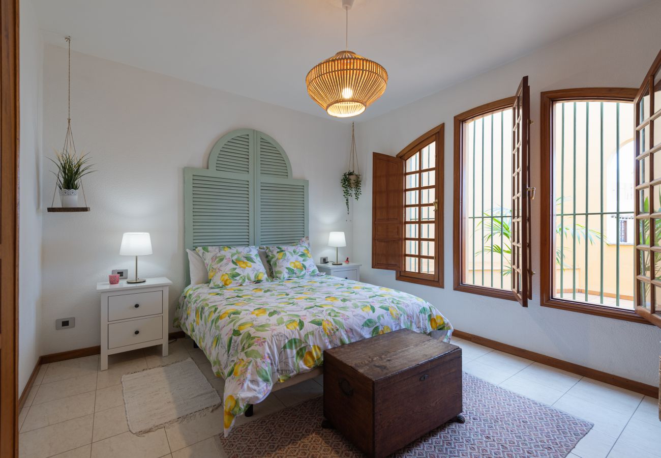 Villa in Gáldar - The Yellow House - Solarium - Climatized Pool Villa in Gáldar - The Yellow House - Solarium - Climatized Pool