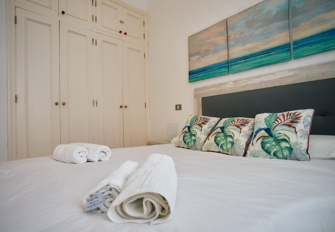 Apartment in Las Palmas de Gran Canaria - Canteras Beach Top Home 2BR