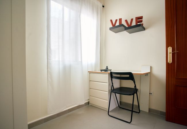 Apartment in Las Palmas de Gran Canaria - Work & Pet friendly Urban Flat close to the Beach Apartment in Las Palmas de Gran Canaria - Work & Pet friendly Urban Flat close to the Beach