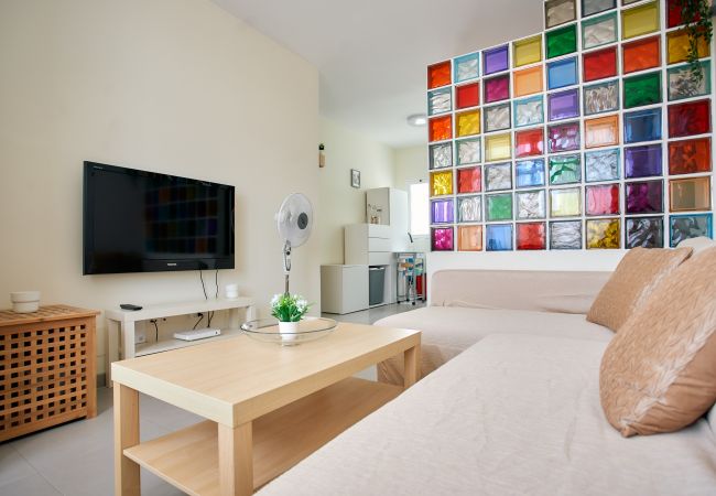 Apartment in Las Palmas de Gran Canaria - Work & Pet friendly Urban Flat close to the Beach Apartment in Las Palmas de Gran Canaria - Work & Pet friendly Urban Flat close to the Beach