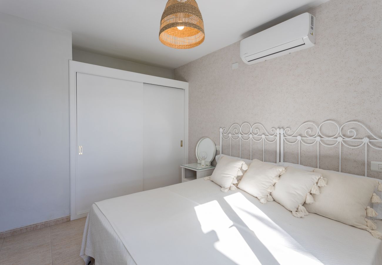 Bungalow in San Bartolomé de Tirajana - Luxury Bungalow - Private Terrace - Pool - AirCon Bungalow in San Bartolomé de Tirajana - Luxury Bungalow - Private Terrace - Pool - AirCon