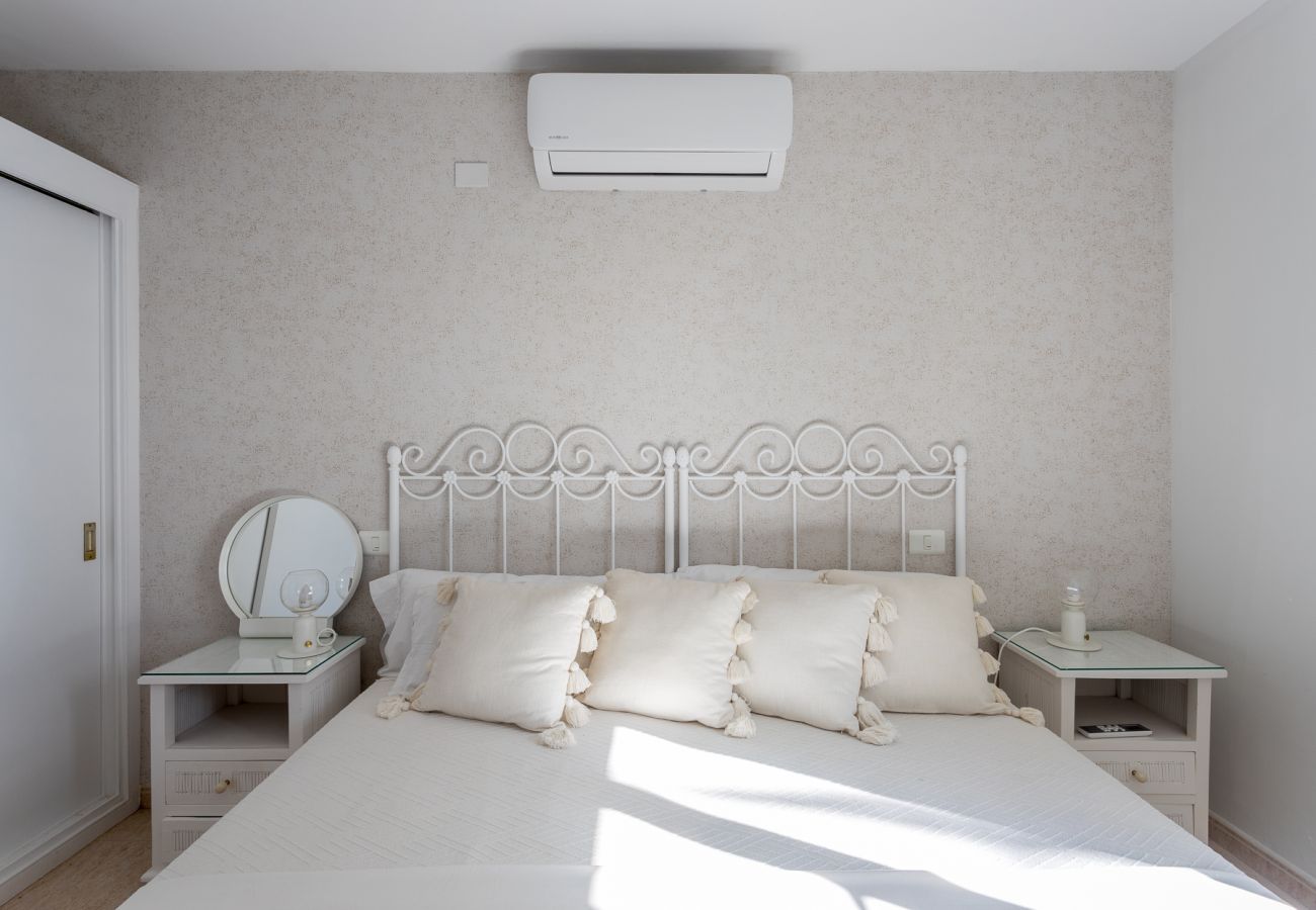 Bungalow in San Bartolomé de Tirajana - Luxury Bungalow - Private Terrace - Pool - AirCon Bungalow in San Bartolomé de Tirajana - Luxury Bungalow - Private Terrace - Pool - AirCon