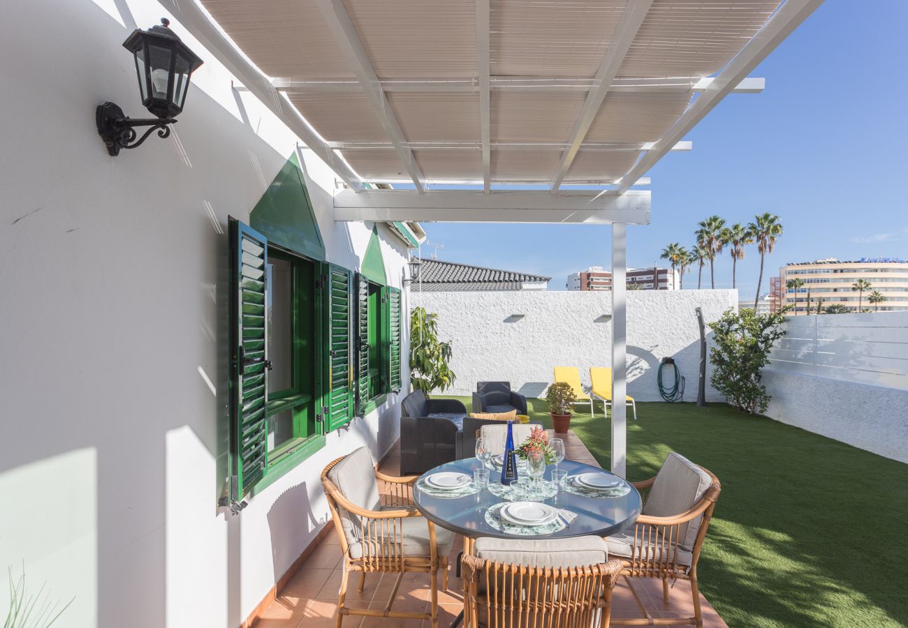 Bungalow in San Bartolomé de Tirajana - Luxury Bungalow - Private Terrace - Pool - AirCon Bungalow in San Bartolomé de Tirajana - Luxury Bungalow - Private Terrace - Pool - AirCon