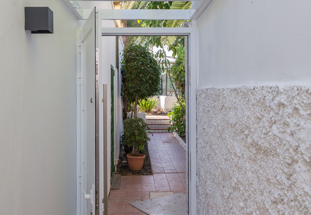 Bungalow in San Bartolomé de Tirajana - Luxury Bungalow - Private Terrace - Pool - AirCon Bungalow in San Bartolomé de Tirajana - Luxury Bungalow - Private Terrace - Pool - AirCon