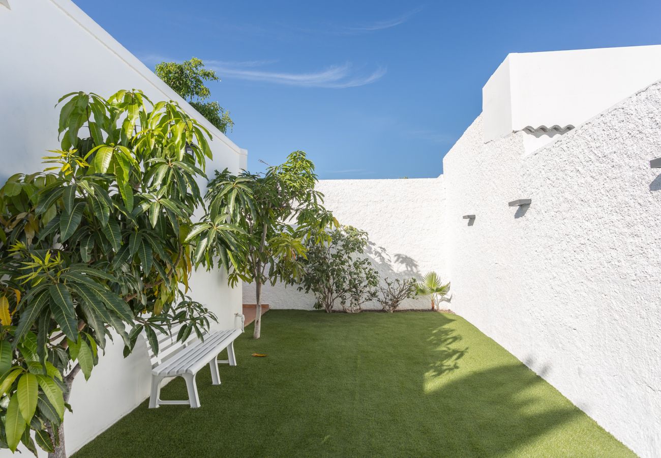 Bungalow in San Bartolomé de Tirajana - Luxury Bungalow - Private Terrace - Pool - AirCon Bungalow in San Bartolomé de Tirajana - Luxury Bungalow - Private Terrace - Pool - AirCon