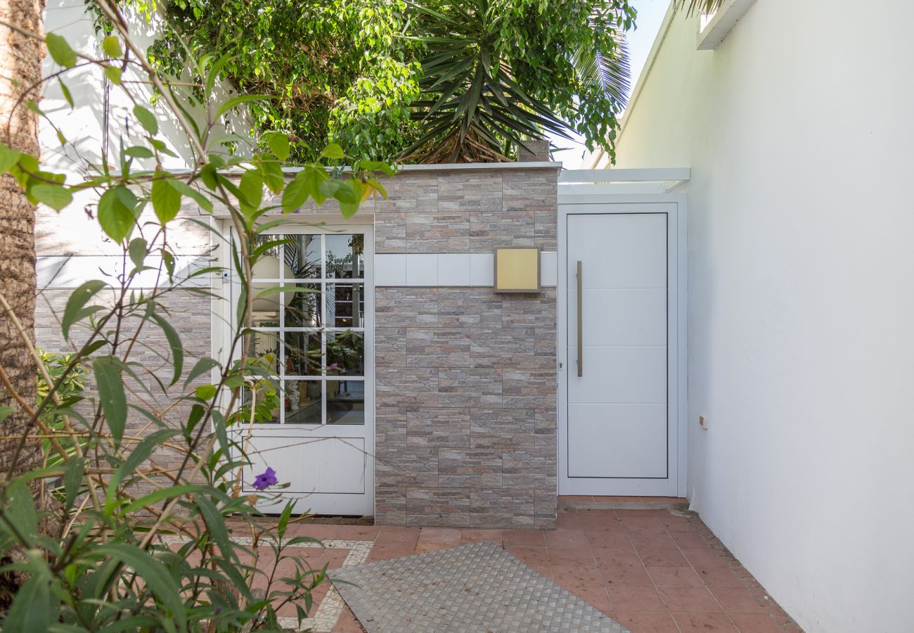 Bungalow in San Bartolomé de Tirajana - Luxury Bungalow - Private Terrace - Pool - AirCon Bungalow in San Bartolomé de Tirajana - Luxury Bungalow - Private Terrace - Pool - AirCon