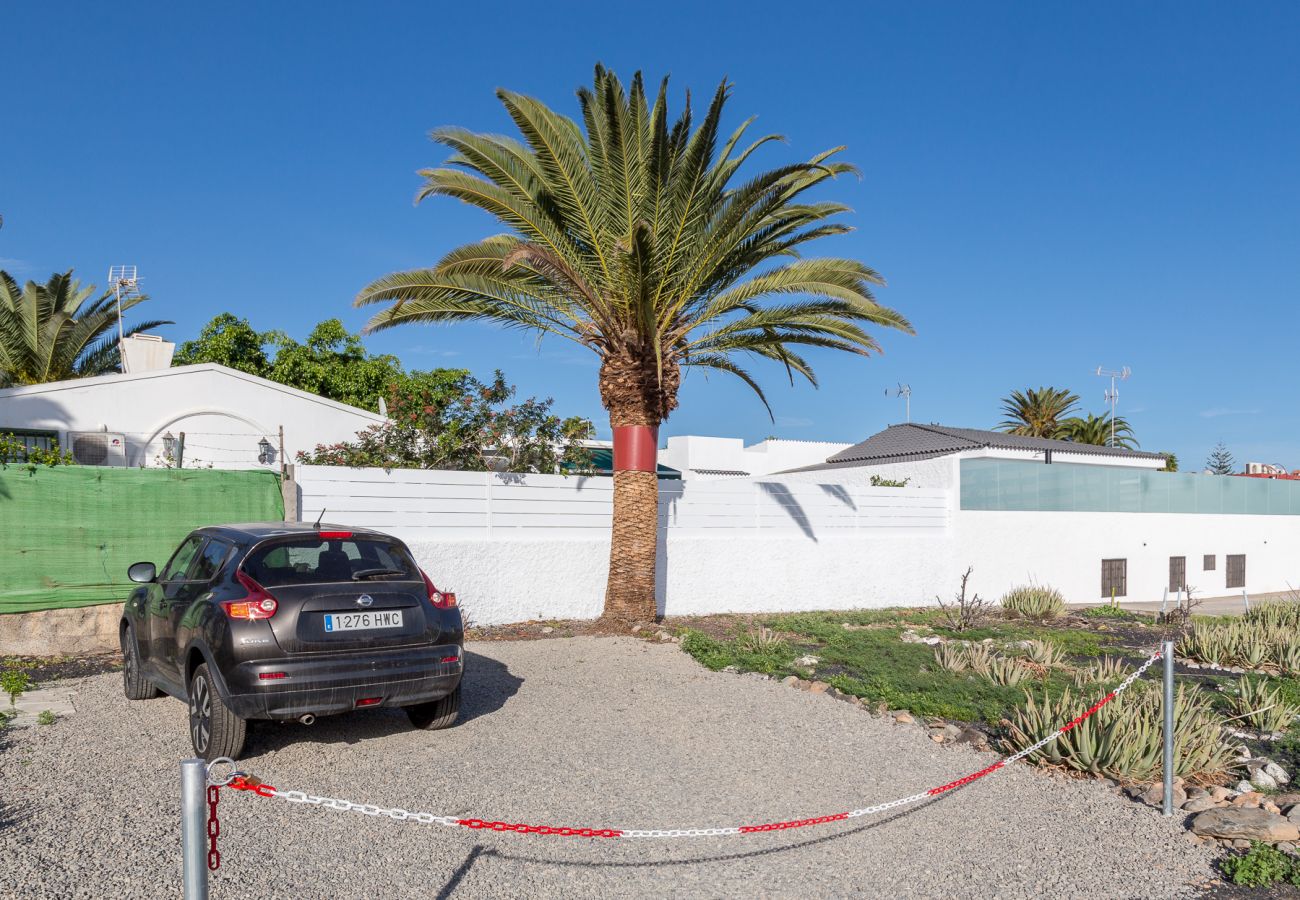 Bungalow in San Bartolomé de Tirajana - Luxury Bungalow - Private Terrace - Pool - AirCon Bungalow in San Bartolomé de Tirajana - Luxury Bungalow - Private Terrace - Pool - AirCon