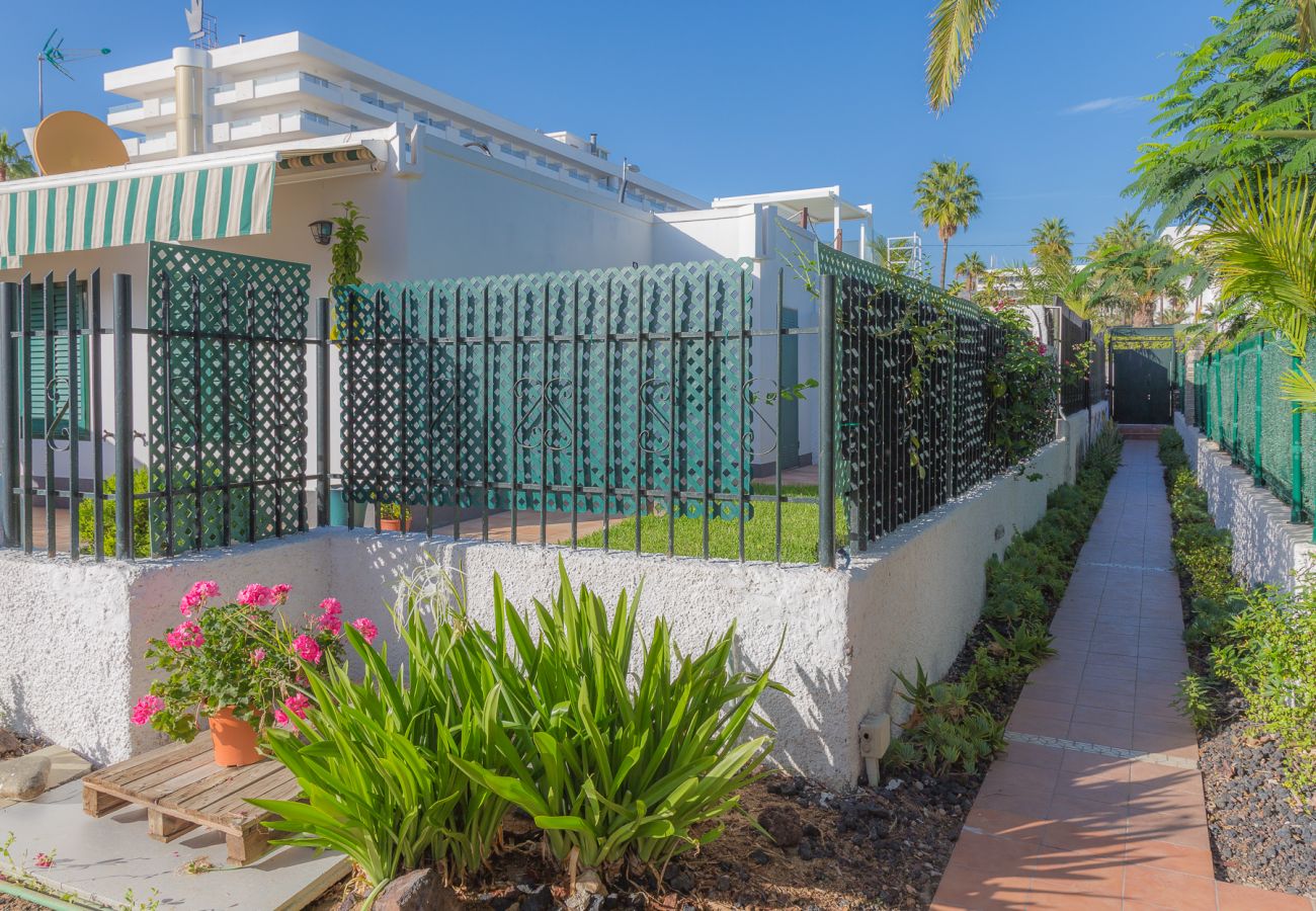 Bungalow in San Bartolomé de Tirajana - Luxury Bungalow - Private Terrace - Pool - AirCon Bungalow in San Bartolomé de Tirajana - Luxury Bungalow - Private Terrace - Pool - AirCon