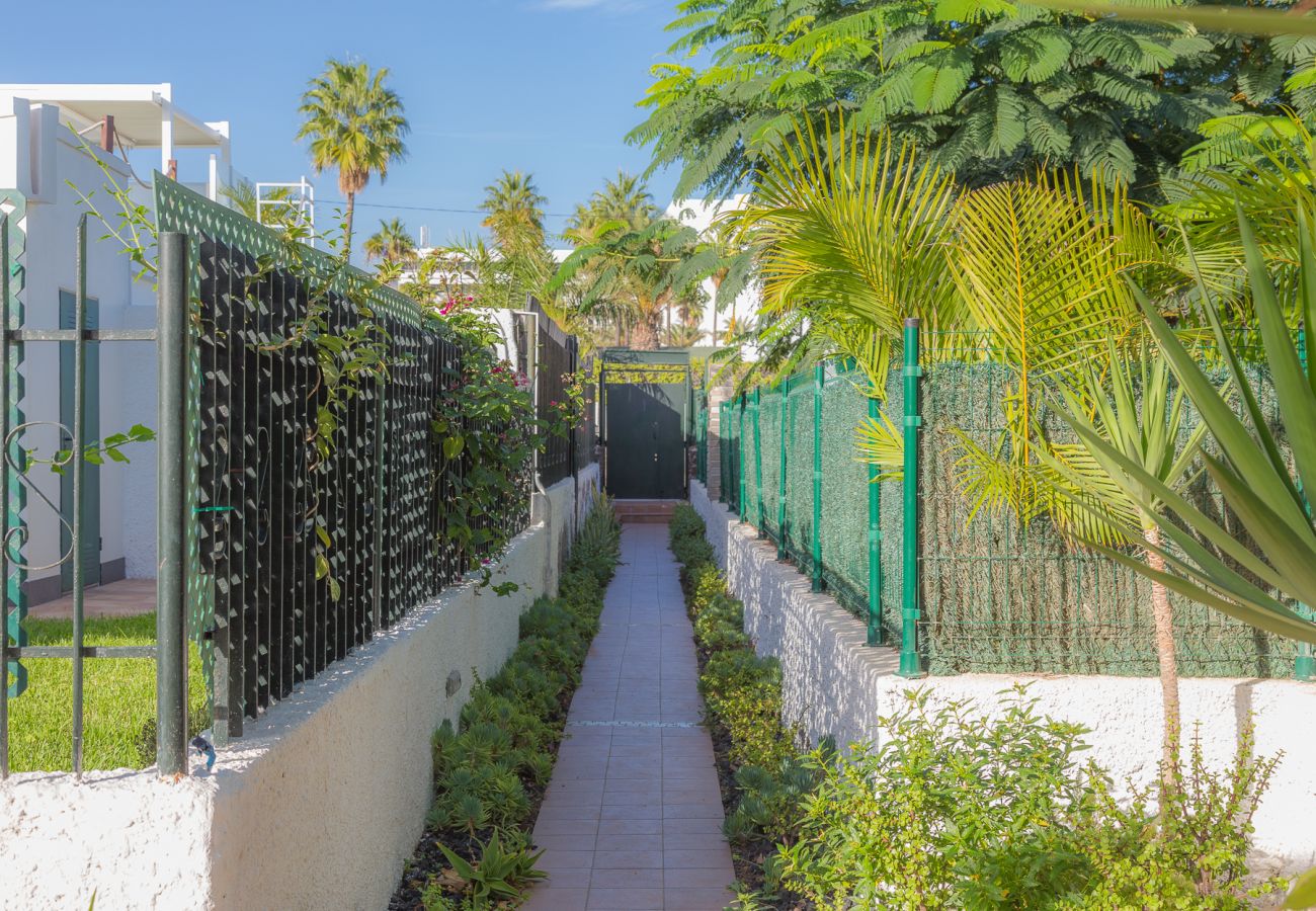 Bungalow in San Bartolomé de Tirajana - Luxury Bungalow - Private Terrace - Pool - AirCon Bungalow in San Bartolomé de Tirajana - Luxury Bungalow - Private Terrace - Pool - AirCon