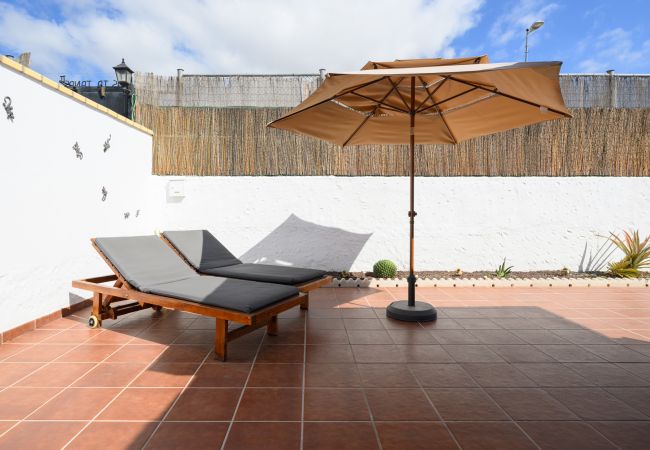  in San Bartolomé de Tirajana - Private Chill-out Terrace Bungalow - Pool