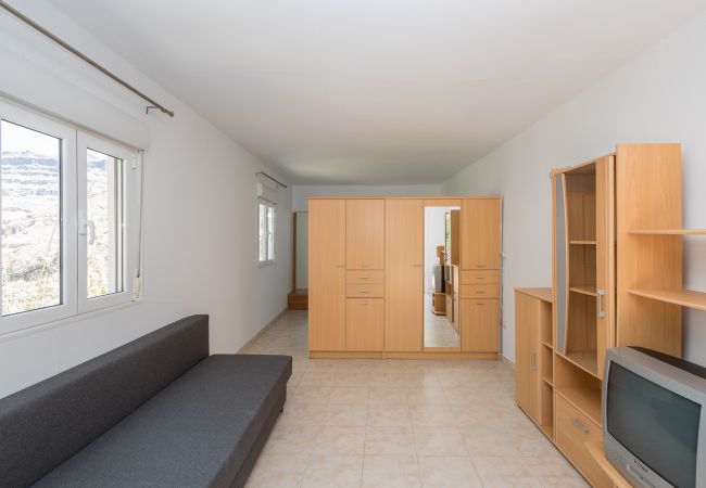 Cottage in San Bartolomé de Tirajana - 3BR Country Home - Private Pool & Terrace Cottage in San Bartolomé de Tirajana - 3BR Country Home - Private Pool & Terrace