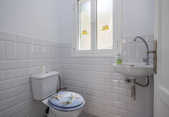 Cottage in San Bartolomé de Tirajana - 3BR Country Home - Private Pool & Terrace Cottage in San Bartolomé de Tirajana - 3BR Country Home - Private Pool & Terrace