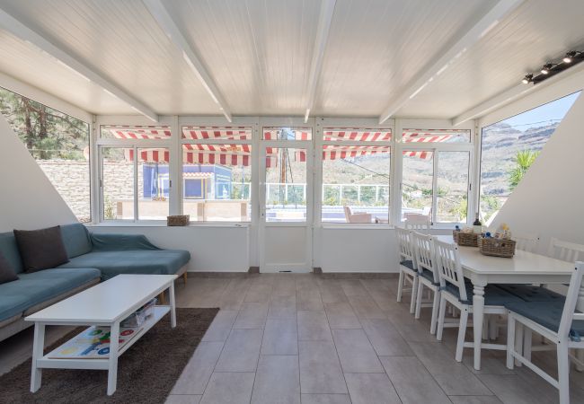 Cottage in San Bartolomé de Tirajana - 3BR Country Home - Private Pool & Terrace Cottage in San Bartolomé de Tirajana - 3BR Country Home - Private Pool & Terrace