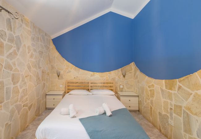 Cottage in San Bartolomé de Tirajana - 3BR Country Home - Private Pool & Terrace Cottage in San Bartolomé de Tirajana - 3BR Country Home - Private Pool & Terrace