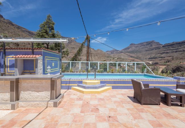 Cottage in San Bartolomé de Tirajana - 3BR Country Home - Private Pool & Terrace Cottage in San Bartolomé de Tirajana - 3BR Country Home - Private Pool & Terrace