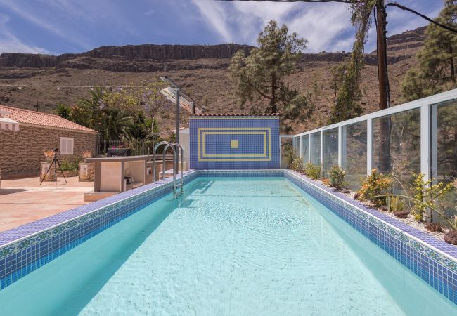 Cottage in San Bartolomé de Tirajana - 3BR Country Home - Private Pool & Terrace Cottage in San Bartolomé de Tirajana - 3BR Country Home - Private Pool & Terrace