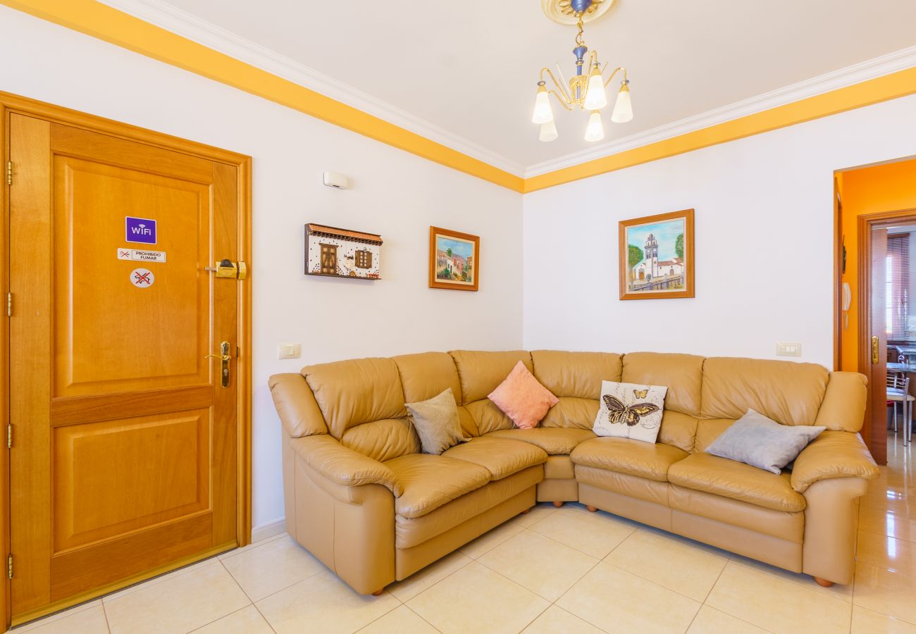 House in Buenavista del Norte - 2BR Home with Parking - Mountain Views Terrace House in Buenavista del Norte - 2BR Home with Parking - Mountain Views Terrace