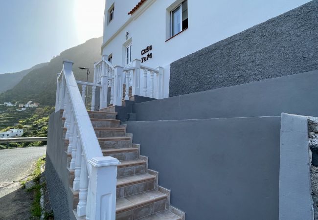 House in Hermigua - Ca' Yaya - Big House w/Terraces + Rooftop & Views House in Hermigua - Ca' Yaya - Big House w/Terraces + Rooftop & Views