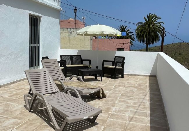House in Hermigua - Ca' Yaya - Big House w/Terraces + Rooftop & Views House in Hermigua - Ca' Yaya - Big House w/Terraces + Rooftop & Views