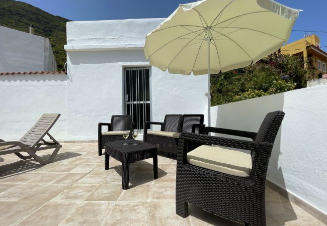 House in Hermigua - Ca' Yaya - Big House w/Terraces + Rooftop & Views House in Hermigua - Ca' Yaya - Big House w/Terraces + Rooftop & Views