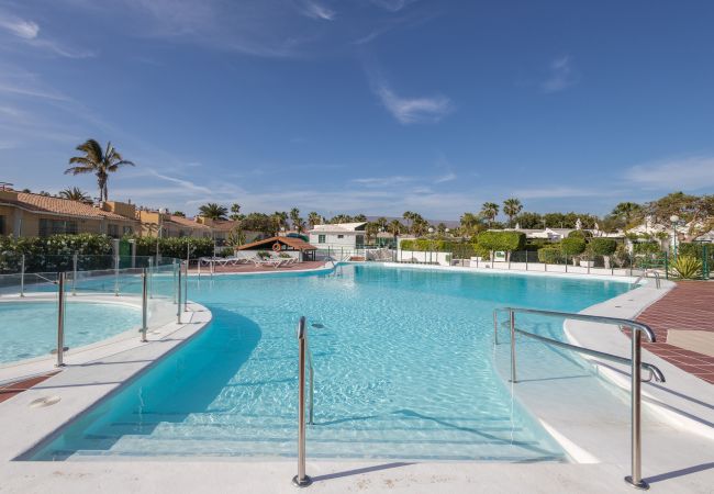 Bungalow/Linked villa in Maspalomas - Private Solarium Garden Bungalow