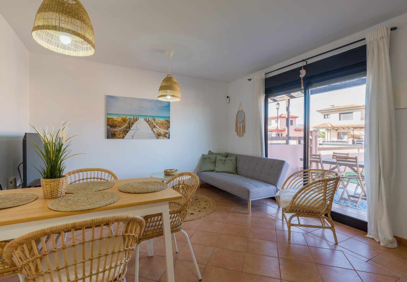 Apartment in La Oliva - Private Terrace Majanicho Home -Garden & Pool Apartment in La Oliva - Private Terrace Majanicho Home -Garden & Pool