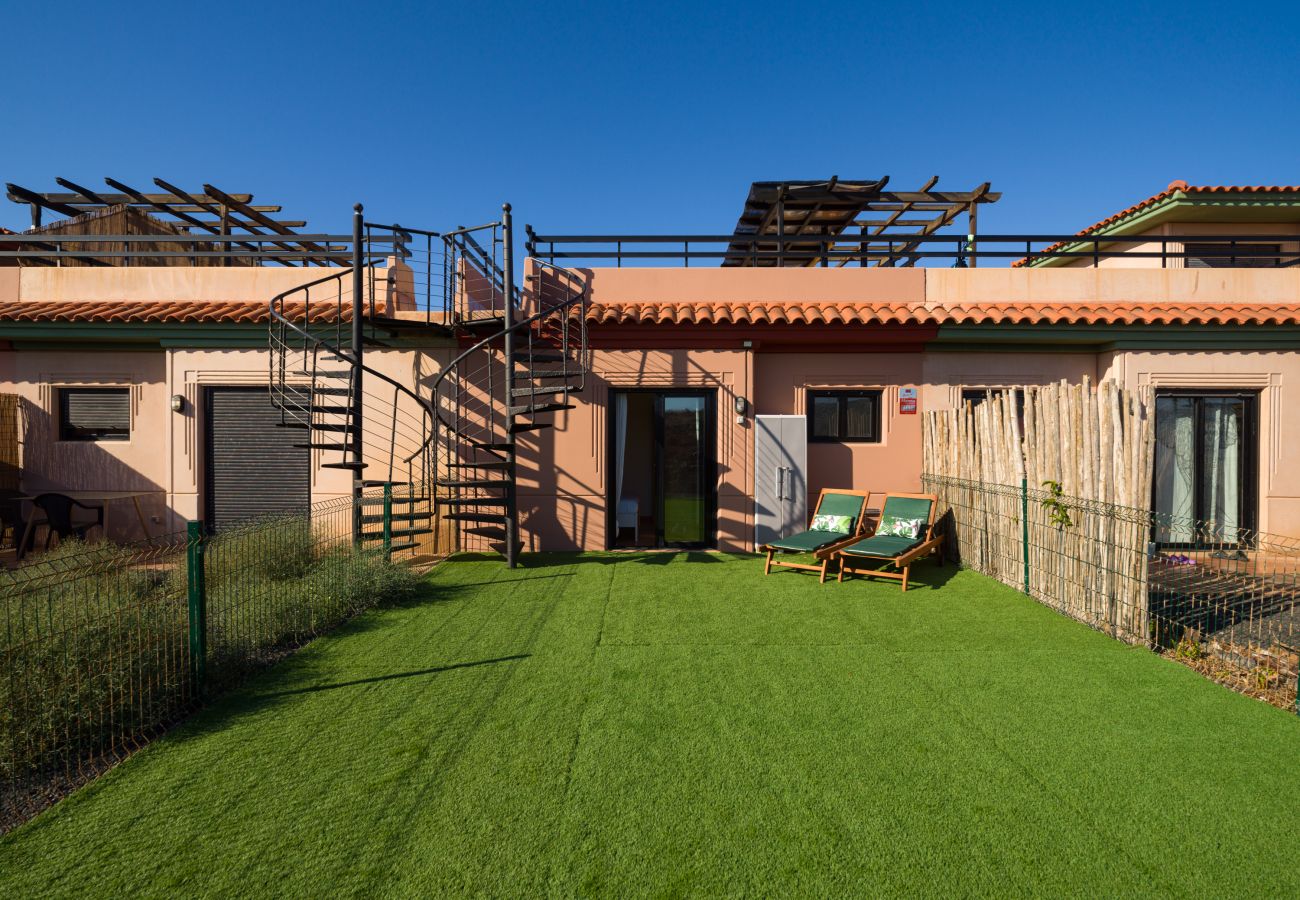 Apartment in La Oliva - Private Terrace Majanicho Home -Garden & Pool Apartment in La Oliva - Private Terrace Majanicho Home -Garden & Pool