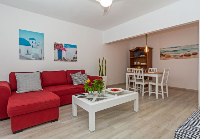 House in Playa Honda - 2BR Terrace Home - 10 min walk to the Beach House in Playa Honda - 2BR Terrace Home - 10 min walk to the Beach