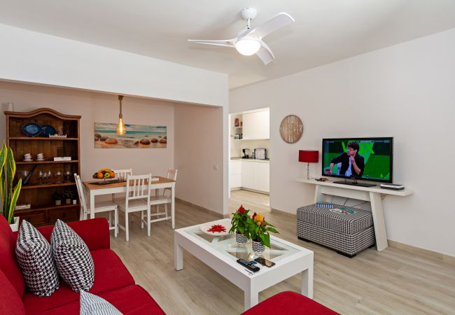 House in Playa Honda - 2BR Terrace Home - 10 min walk to the Beach House in Playa Honda - 2BR Terrace Home - 10 min walk to the Beach