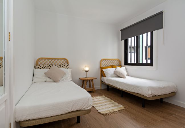 Apartment in Arrecife - Luxury Beach Views 2BR House - Private Parking Apartment in Arrecife - Luxury Beach Views 2BR House - Private Parking