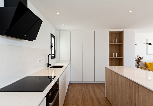 Apartment in Arrecife - Luxury Beach Views 2BR House - Private Parking Apartment in Arrecife - Luxury Beach Views 2BR House - Private Parking