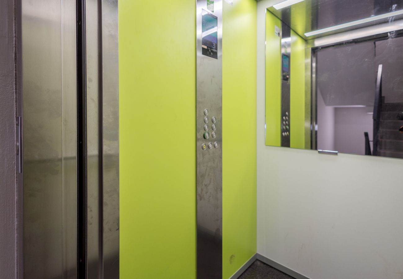 Apartment in Las Palmas de Gran Canaria - 2BR New Pretty Home next to Las Canteras Beach Apartment in Las Palmas de Gran Canaria - 2BR New Pretty Home next to Las Canteras Beach