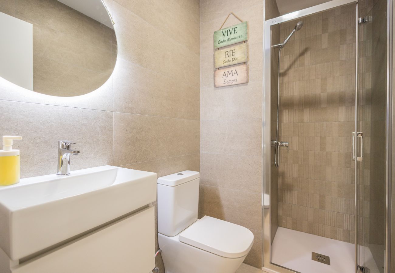 Apartment in Las Palmas de Gran Canaria - 2BR New Pretty Home next to Las Canteras Beach Apartment in Las Palmas de Gran Canaria - 2BR New Pretty Home next to Las Canteras Beach