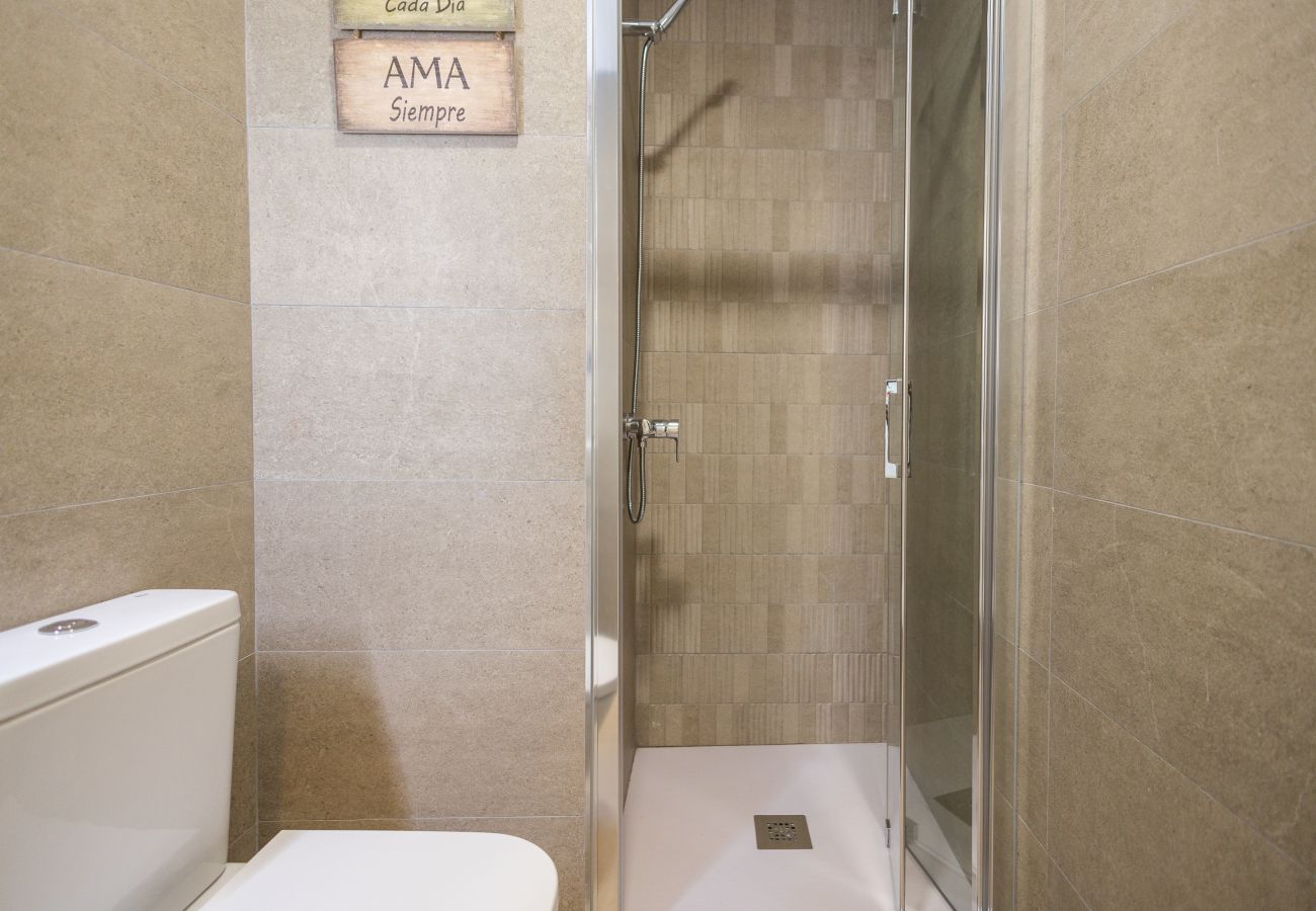 Apartment in Las Palmas de Gran Canaria - 2BR New Pretty Home next to Las Canteras Beach Apartment in Las Palmas de Gran Canaria - 2BR New Pretty Home next to Las Canteras Beach