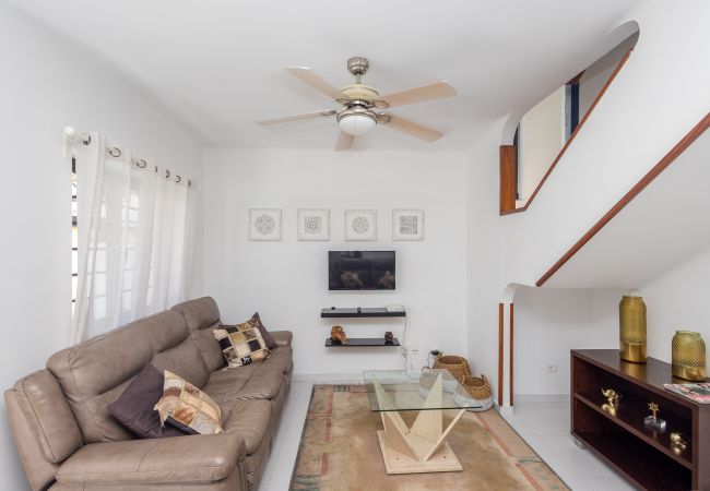 House in Mogán - 3BR House - Parking - Pool - 15 min walk to Beach House in Mogán - 3BR House - Parking - Pool - 15 min walk to Beach