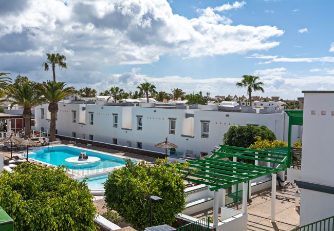 Apartment in Puerto del Carmen - Guasimeta Duplex - Pool & Balcony Apartment in Puerto del Carmen - Guasimeta Duplex - Pool & Balcony