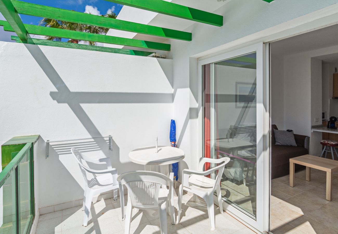 Apartment in Puerto del Carmen - Guasimeta Duplex - Pool & Balcony Apartment in Puerto del Carmen - Guasimeta Duplex - Pool & Balcony