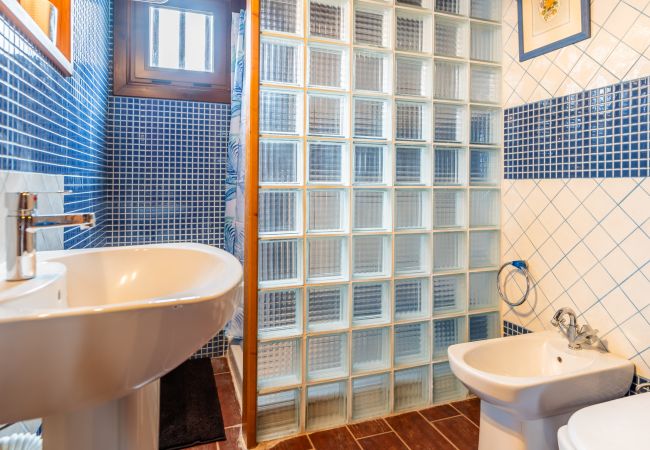 House in Candelaria - 4BR Candelaria Wooden House -Pool, Views & Parking House in Candelaria - 4BR Candelaria Wooden House -Pool, Views & Parking