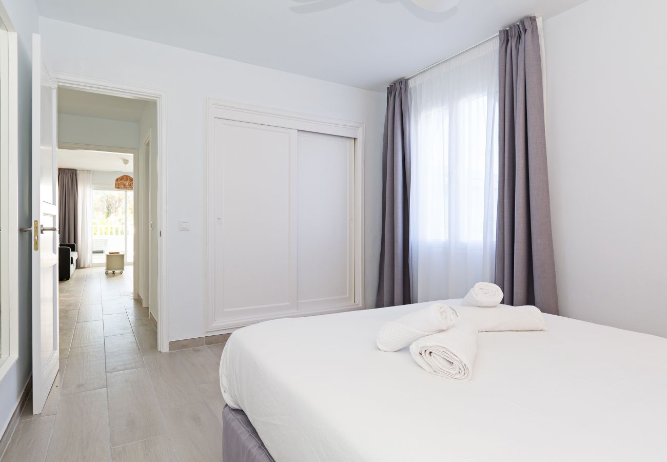 Apartment in Costa Teguise - Palmeras Apt - Pool & Terrace - next to Beach Apartment in Costa Teguise - Palmeras Apt - Pool & Terrace - next to Beach