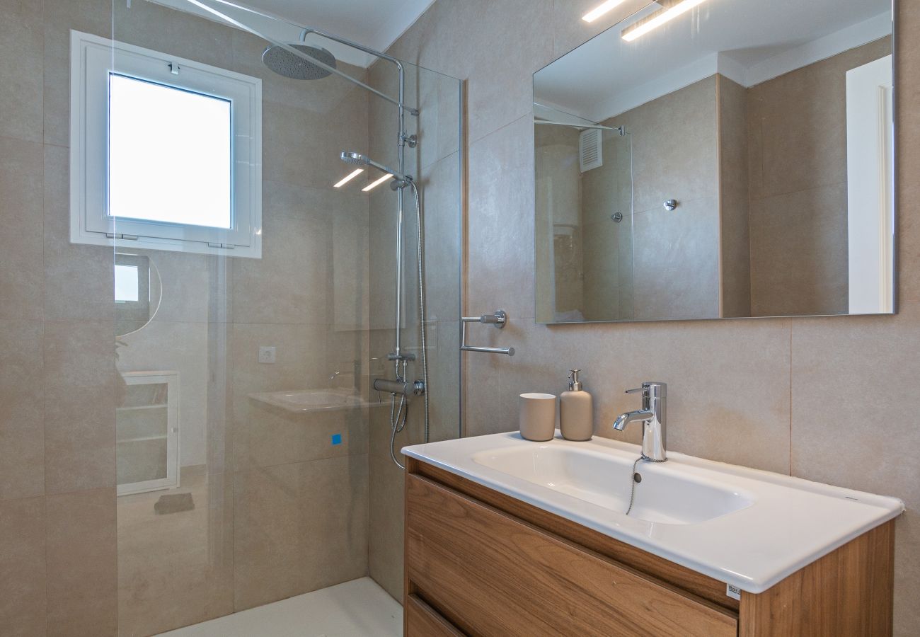 Apartment in Costa Teguise - Palmeras Apt - Pool & Terrace - next to Beach Apartment in Costa Teguise - Palmeras Apt - Pool & Terrace - next to Beach