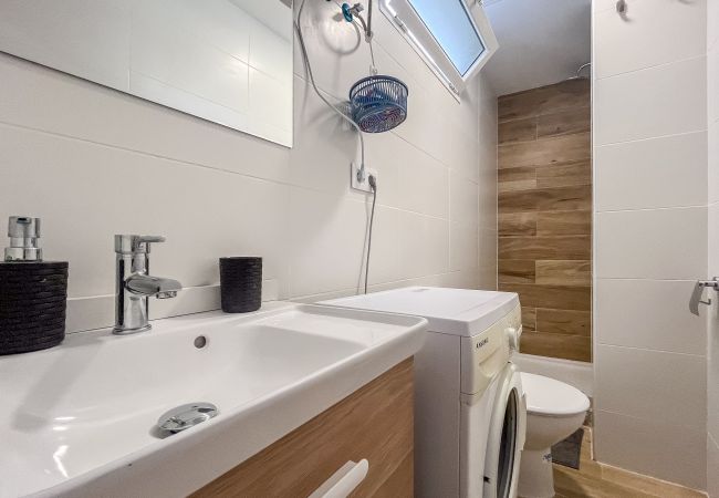 Studio in Las Palmas de Gran Canaria - Cozy Studio Las Canteras - 2 min walk to Beach Studio in Las Palmas de Gran Canaria - Cozy Studio Las Canteras - 2 min walk to Beach