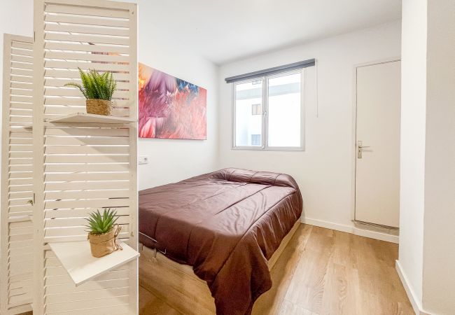 Studio in Las Palmas de Gran Canaria - Cozy Studio Las Canteras - 2 min walk to Beach Studio in Las Palmas de Gran Canaria - Cozy Studio Las Canteras - 2 min walk to Beach