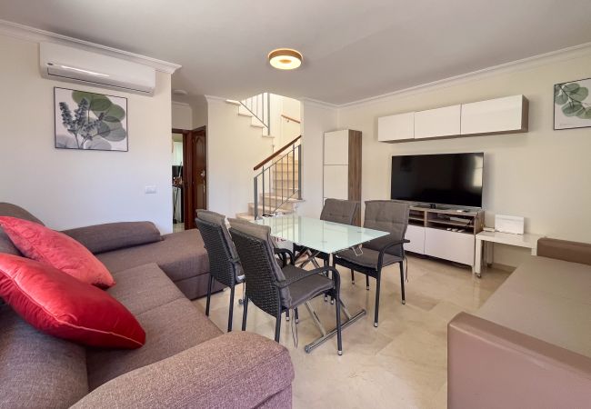 Bungalow in Mogán - 3BR Valley Dreamhouse -Solarium Terrace AirCon & P Bungalow in Mogán - 3BR Valley Dreamhouse -Solarium Terrace AirCon & P