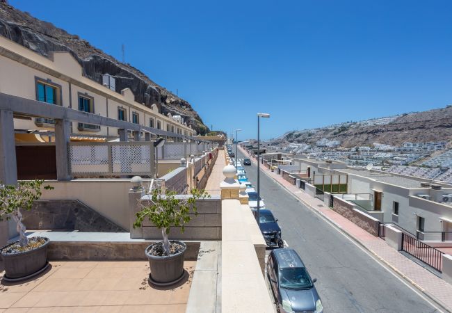 Bungalow in Mogán - 3BR Valley Dreamhouse -Solarium Terrace AirCon & P Bungalow in Mogán - 3BR Valley Dreamhouse -Solarium Terrace AirCon & P