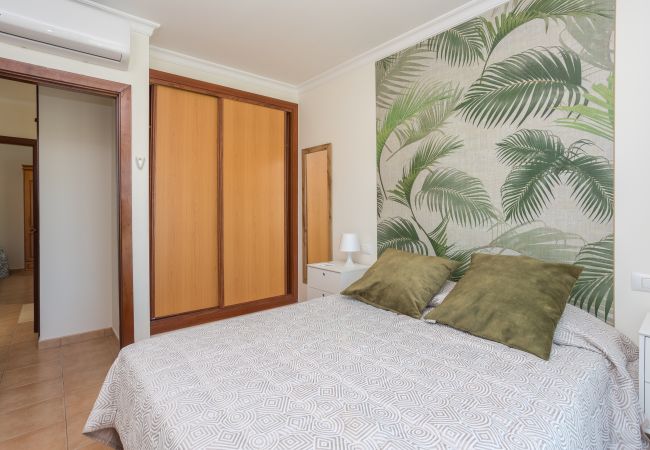 Bungalow in Mogán - 3BR Valley Dreamhouse -Solarium Terrace AirCon & P Bungalow in Mogán - 3BR Valley Dreamhouse -Solarium Terrace AirCon & P